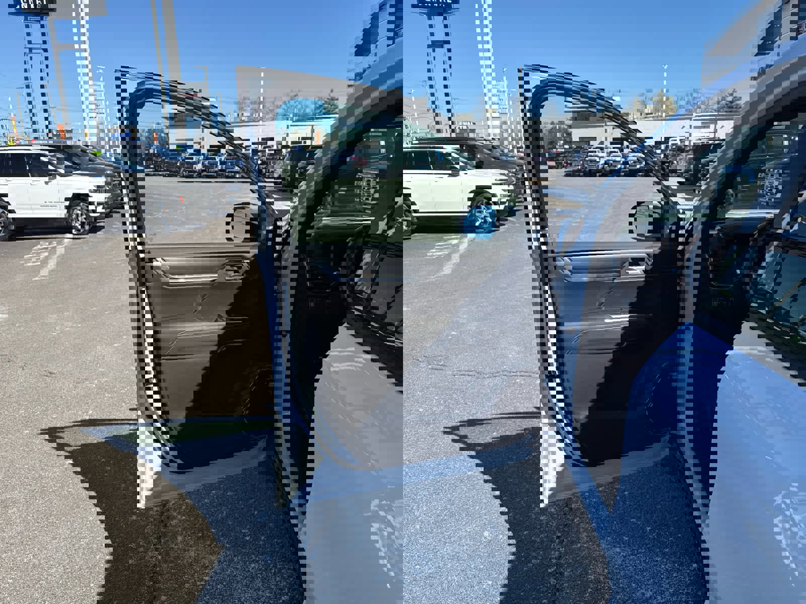 New 2026 GMC Acadia Elevation image 14