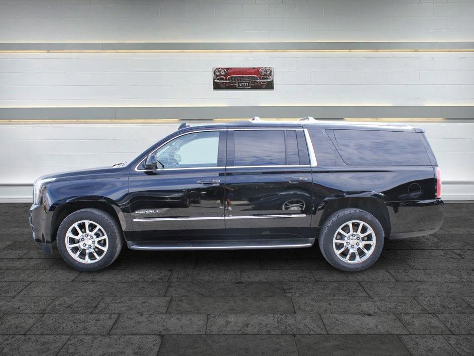 Used 2016 GMC Yukon XL Denali image 4