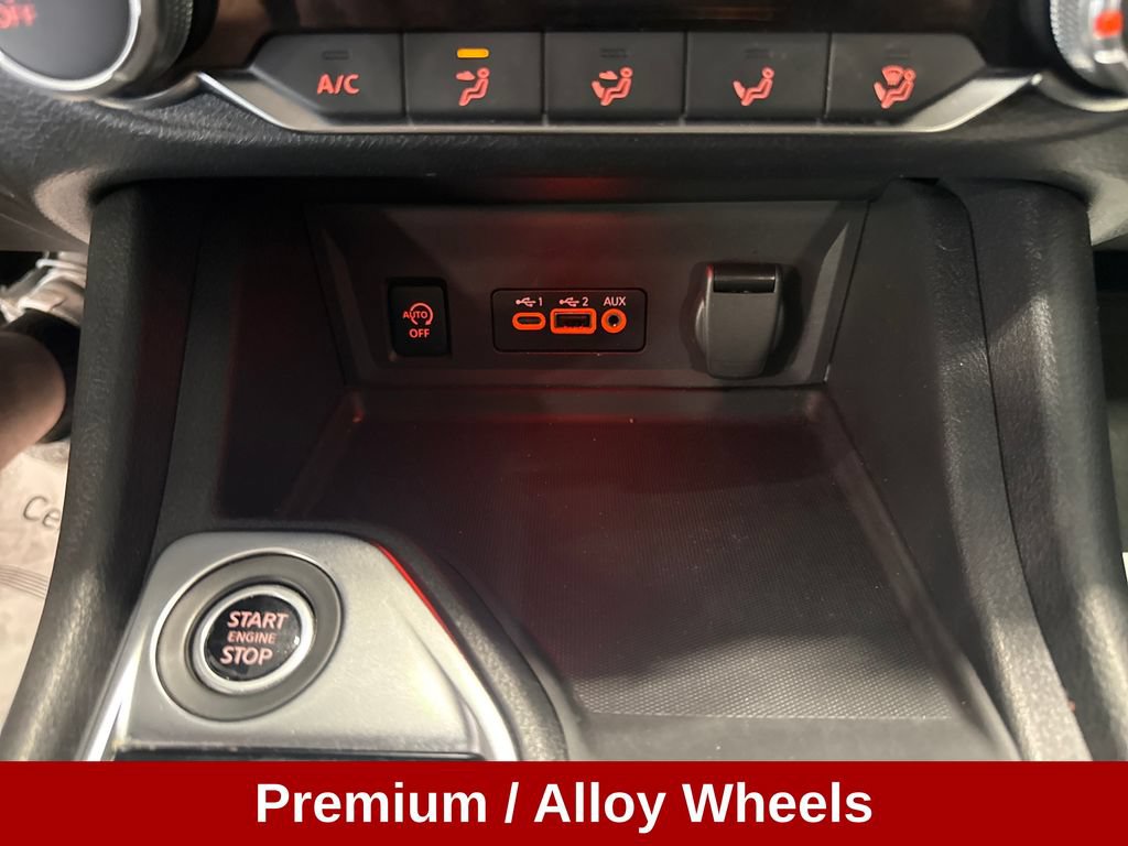 Used 2025 Nissan Sentra SV FWD image 16
