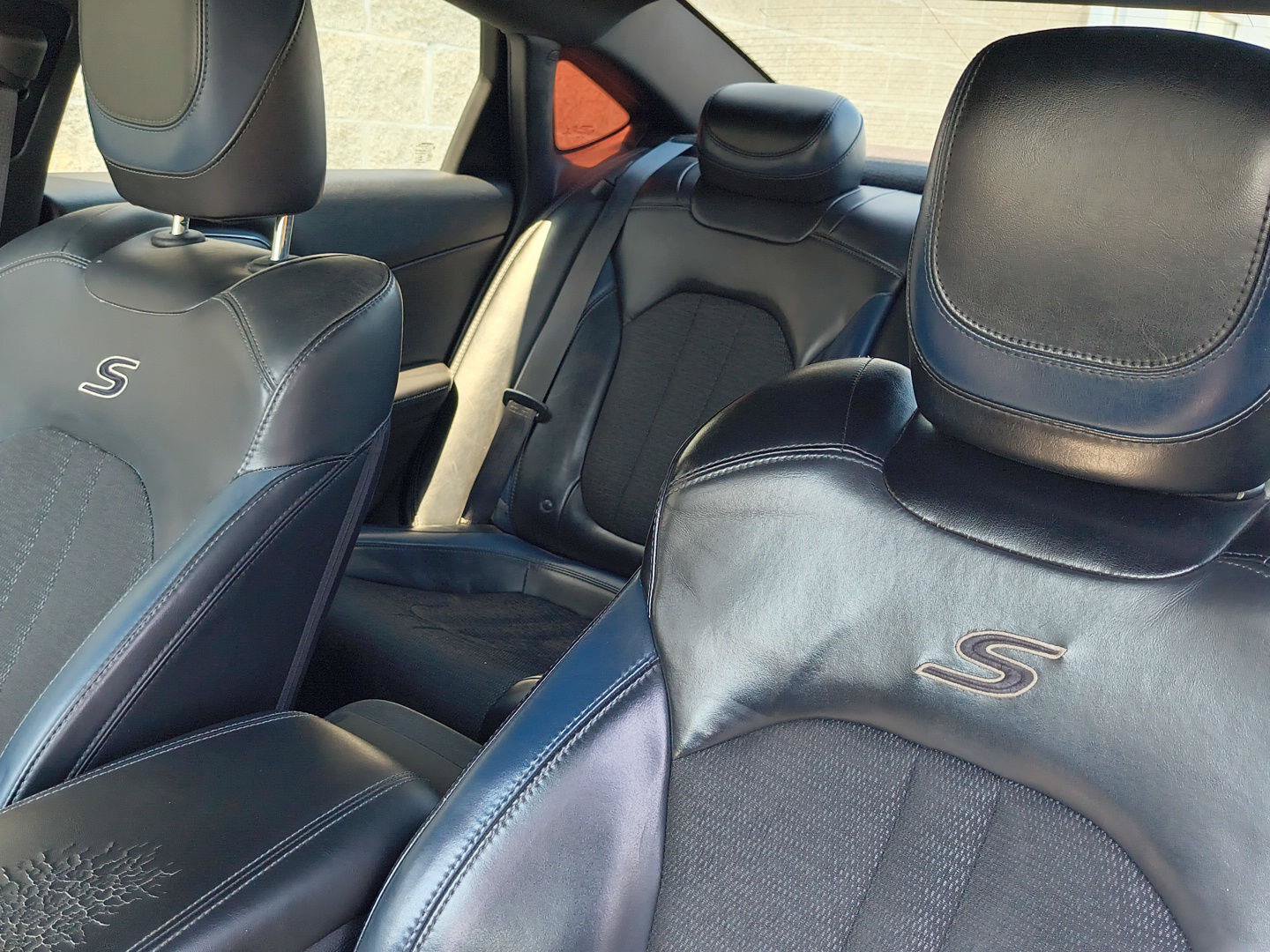Used 2016 Chrysler 200 S w/ Comfort Group FWD image 5