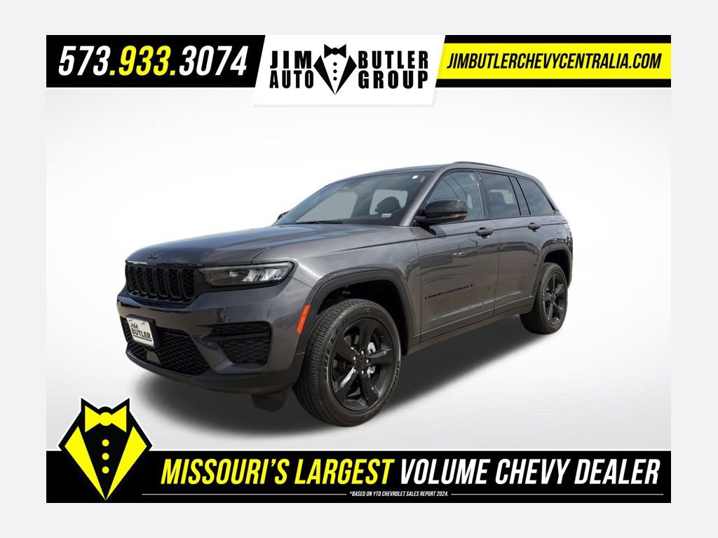 Used 2023 Jeep Grand Cherokee Altitude image 1