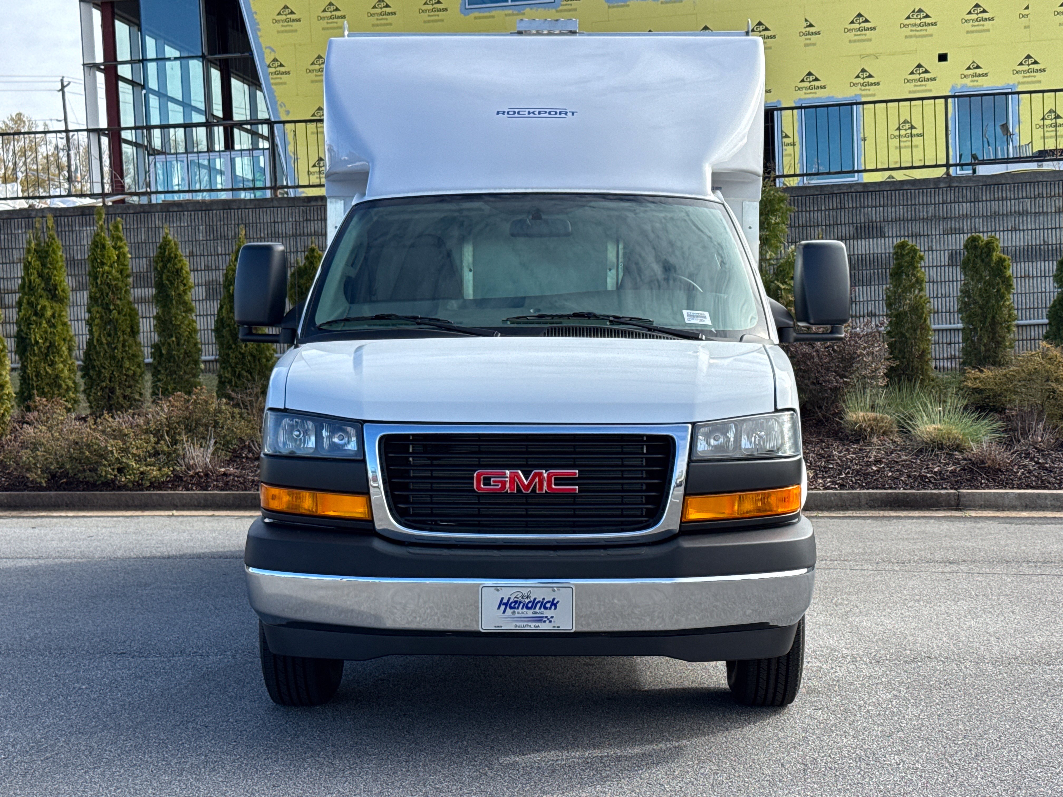 New 2026 GMC Savana 3500 w/ Power Convenience Package RWD image 3