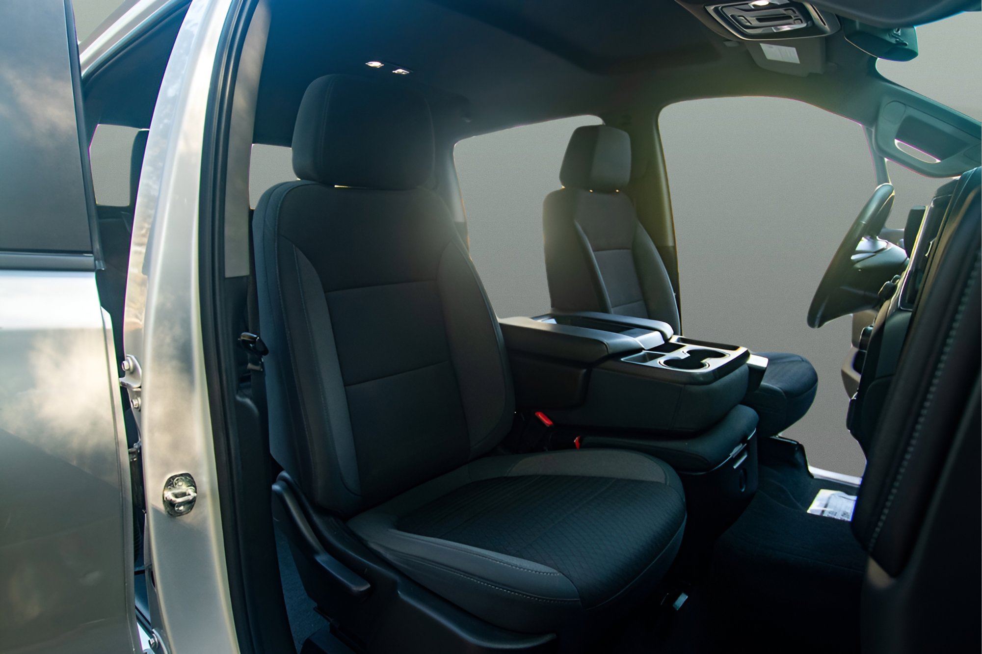 Used 2020 Chevrolet Silverado 1500 LT w/ All-Star Edition image 27