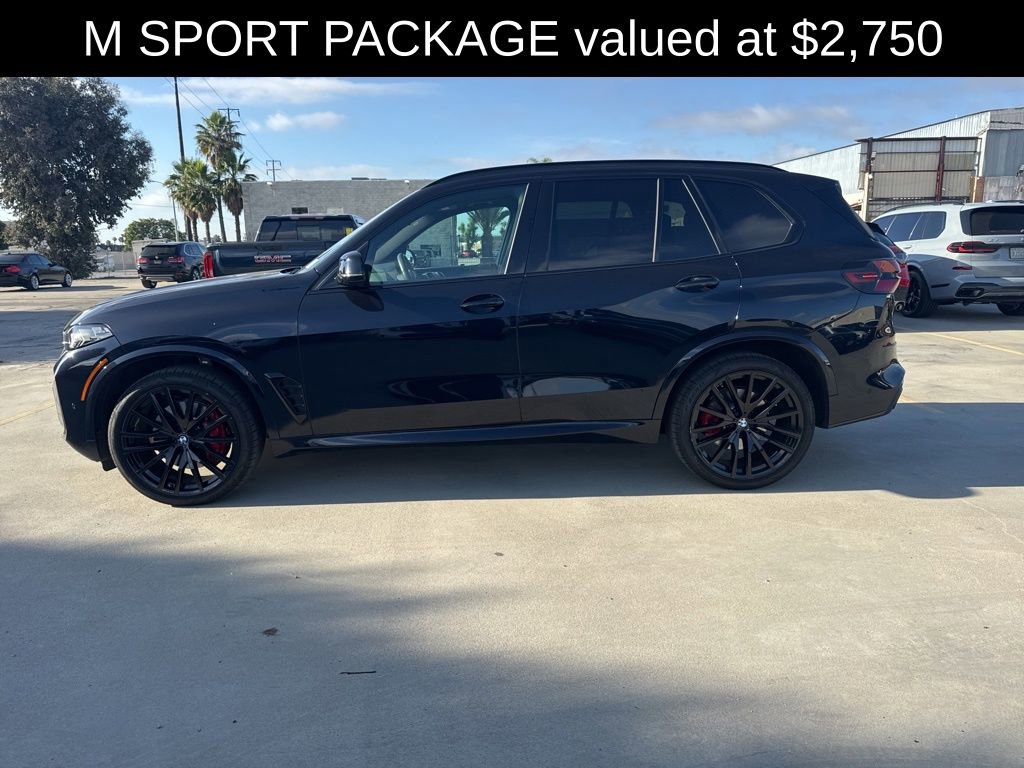 Used 2026 BMW X5 sDrive40i w/ M Sport Package RWD image 2