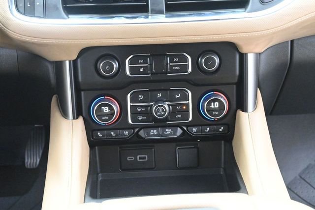 Used 2024 Chevrolet Tahoe Premier w/ Premium Package AWD/4WD image 31