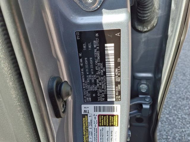 Used 2022 Toyota Highlander XLE FWD image 28