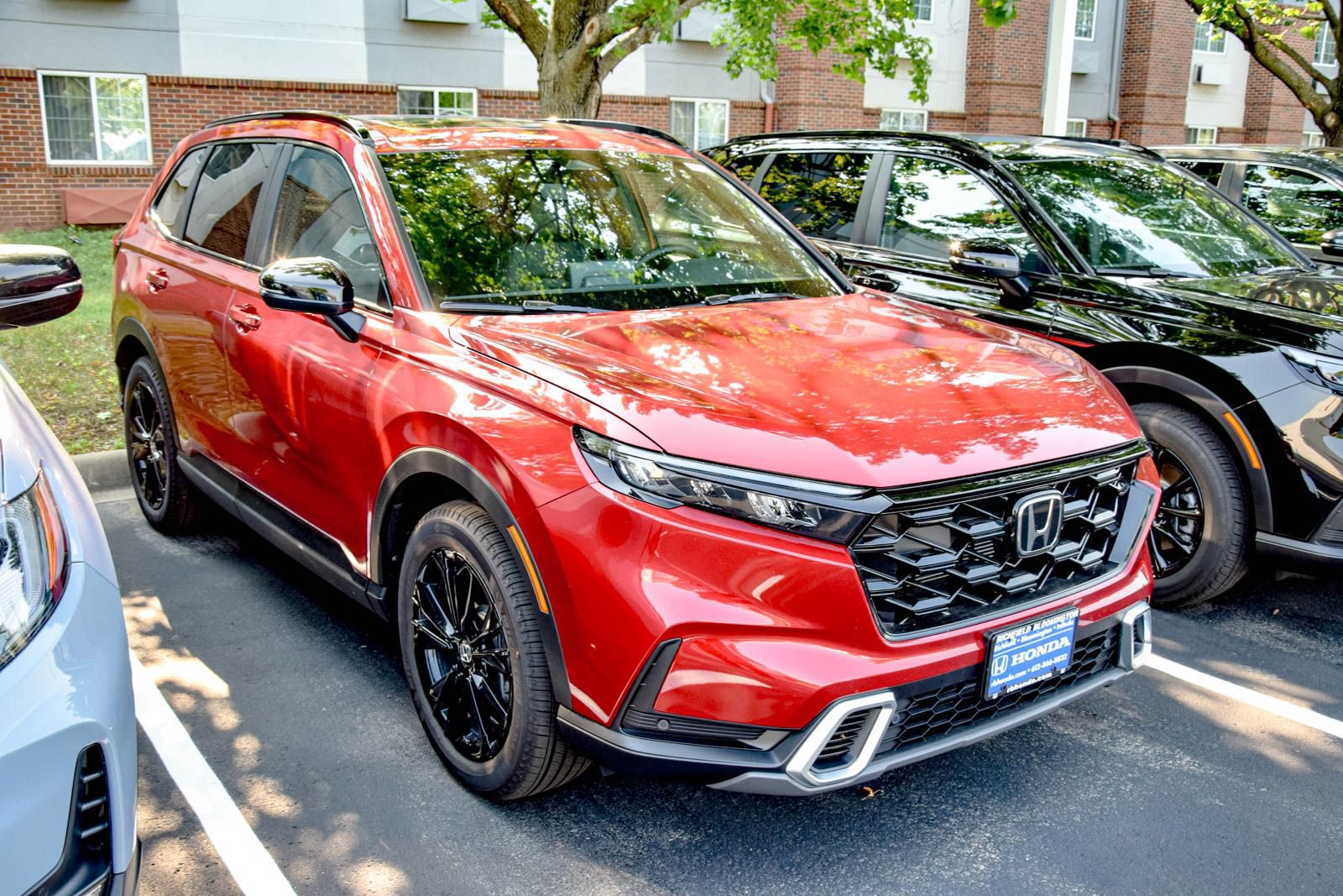 Used 2026 Honda CR-V Sport Touring image 4