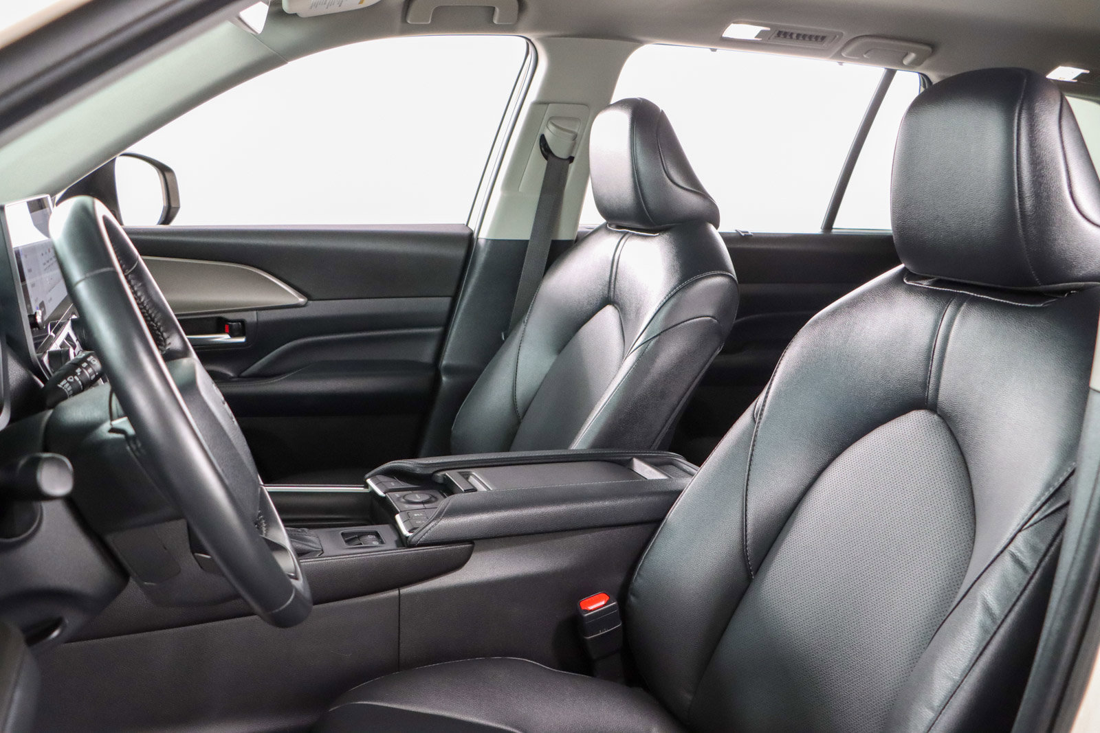 Used 2024 Toyota Grand Highlander XLE image 23