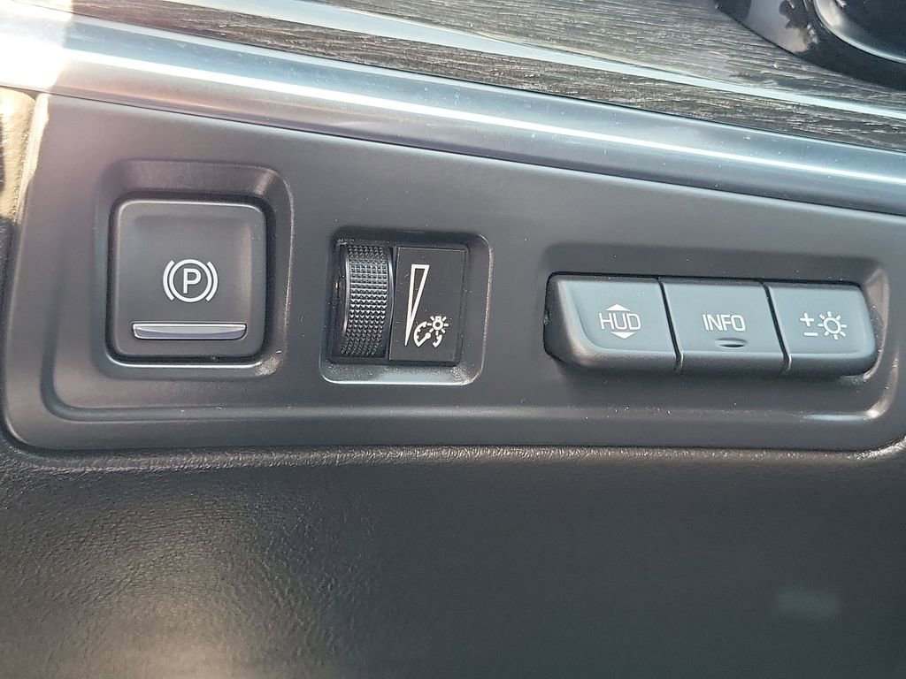 Certified 2023 Cadillac XT5 Premium Luxury w/ Technology Package FWD image 17
