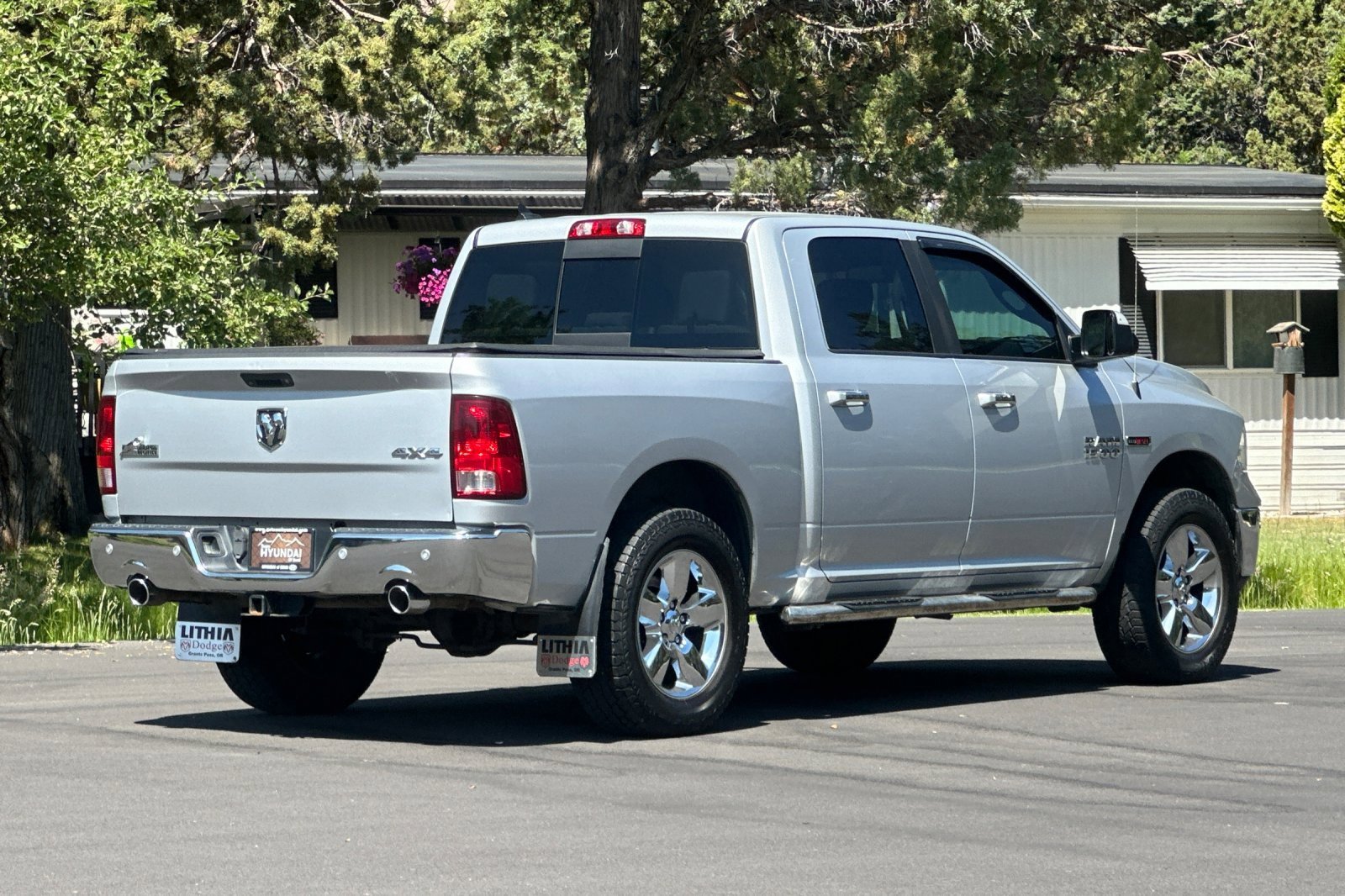Used 2016 RAM 1500 Big Horn image 4