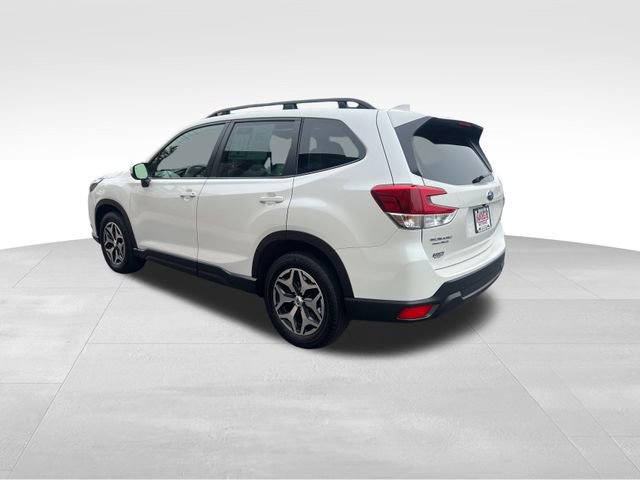 Used 2023 Subaru Forester Premium AWD/4WD image 5