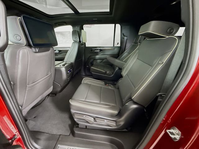 New 2025 Chevrolet Suburban Premier image 29