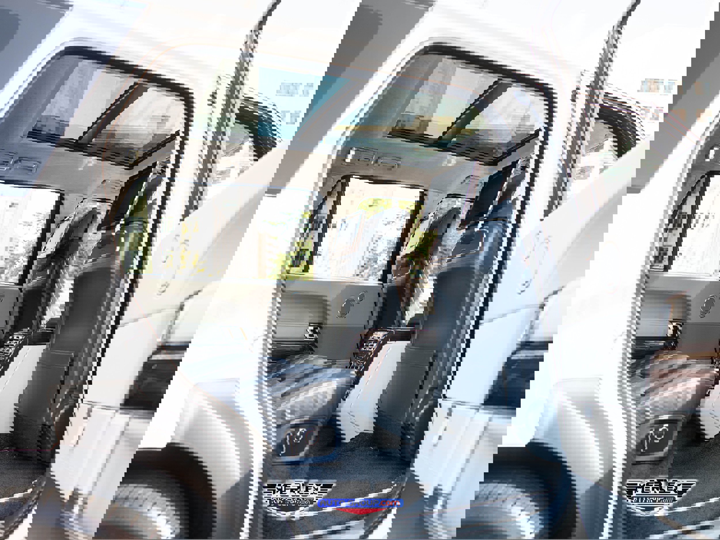 Used 2016 Land Rover Range Rover Holland & Holland image 19