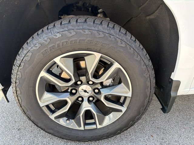Used 2023 Chevrolet Silverado 1500 RST w/ Convenience Package II AWD/4WD image 15