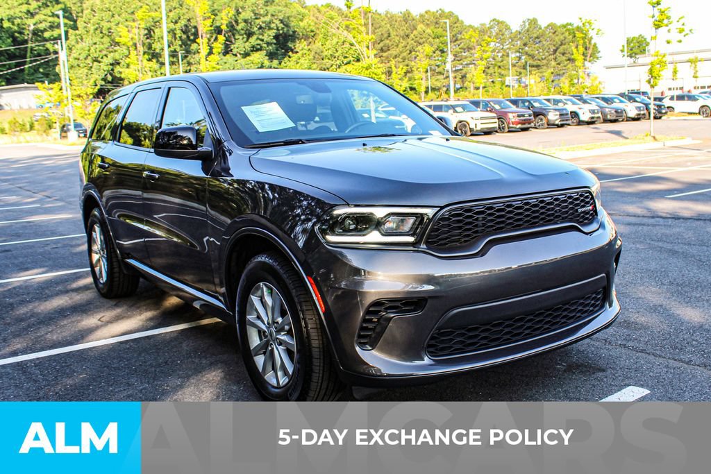 Used 2025 Dodge Durango GT RWD image 3