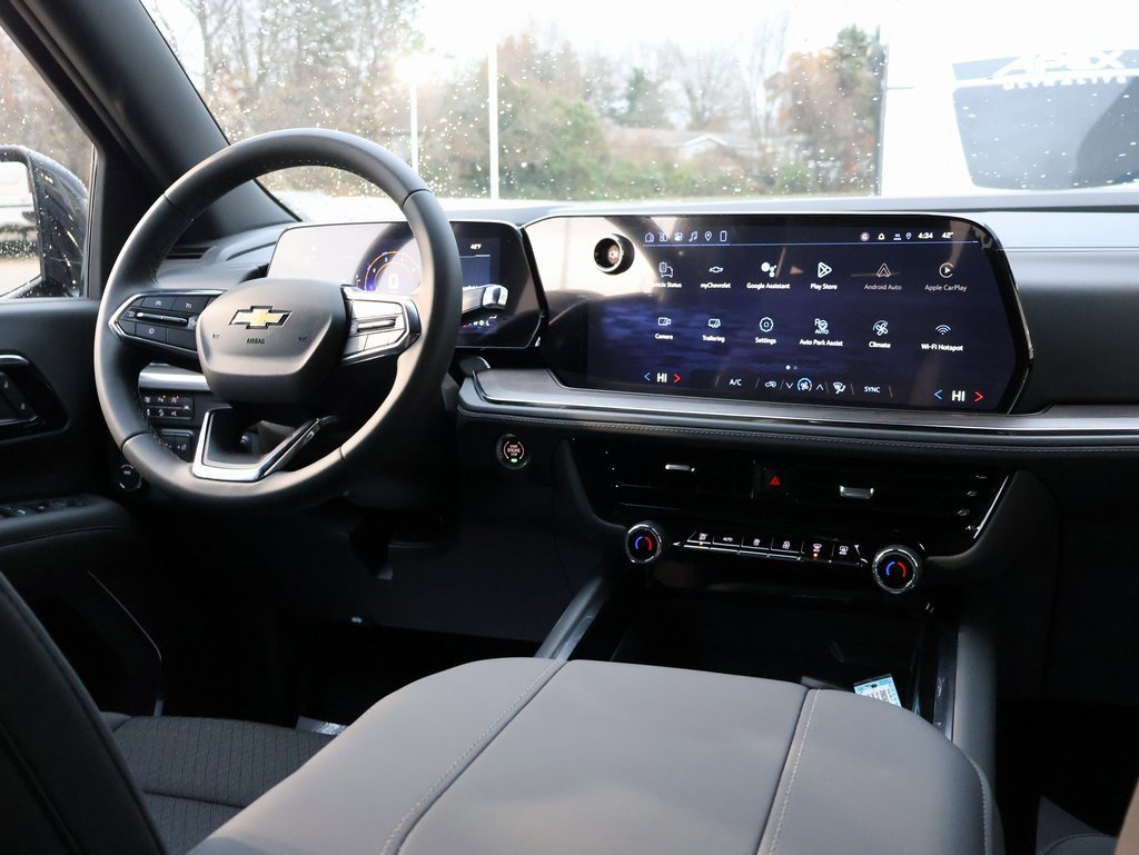 New 2026 Chevrolet Suburban LS image 32