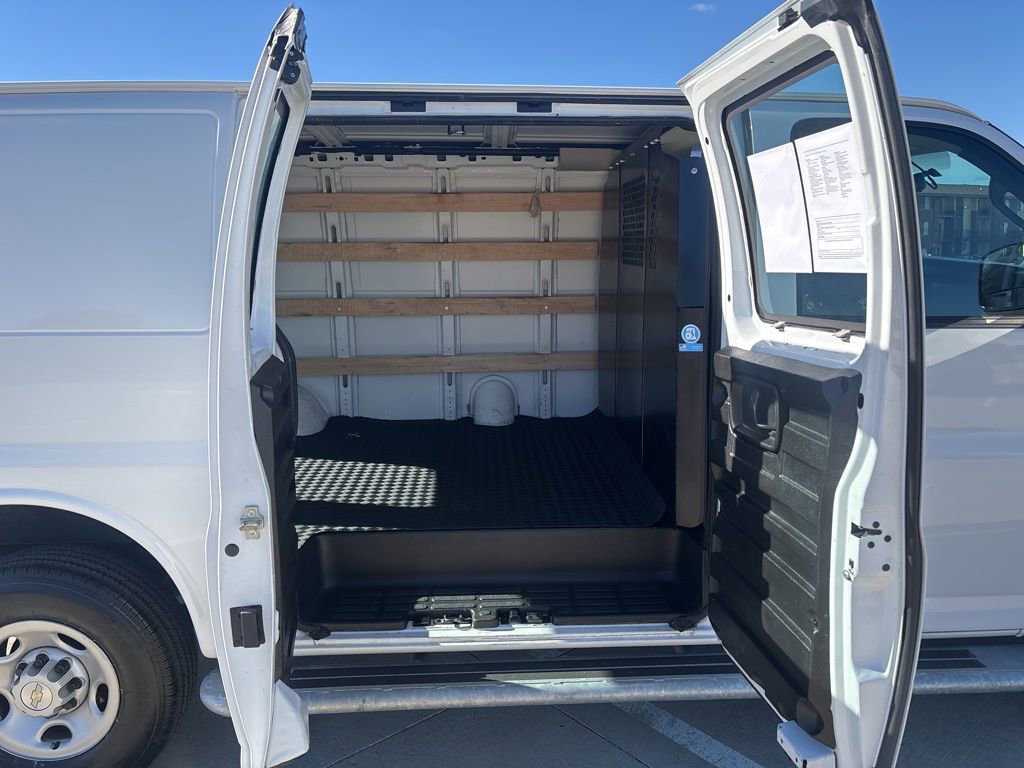 Used 2023 Chevrolet Express 2500 w/ Driver Convenience Package image 26