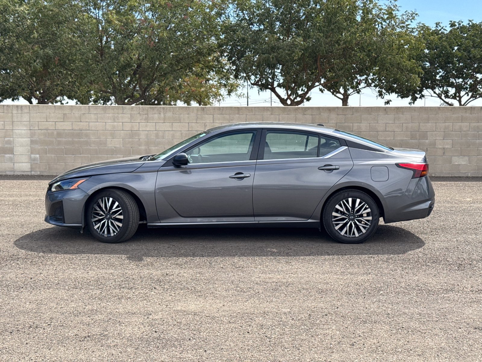 Used 2026 Nissan Altima 2.5 SV FWD image 7