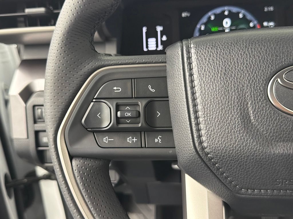 Certified 2026 Toyota 4Runner SR5 AWD/4WD image 25