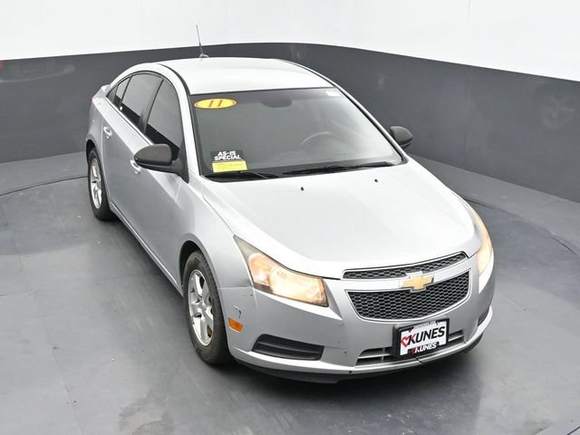 Used 2011 Chevrolet Cruze LT FWD image 15