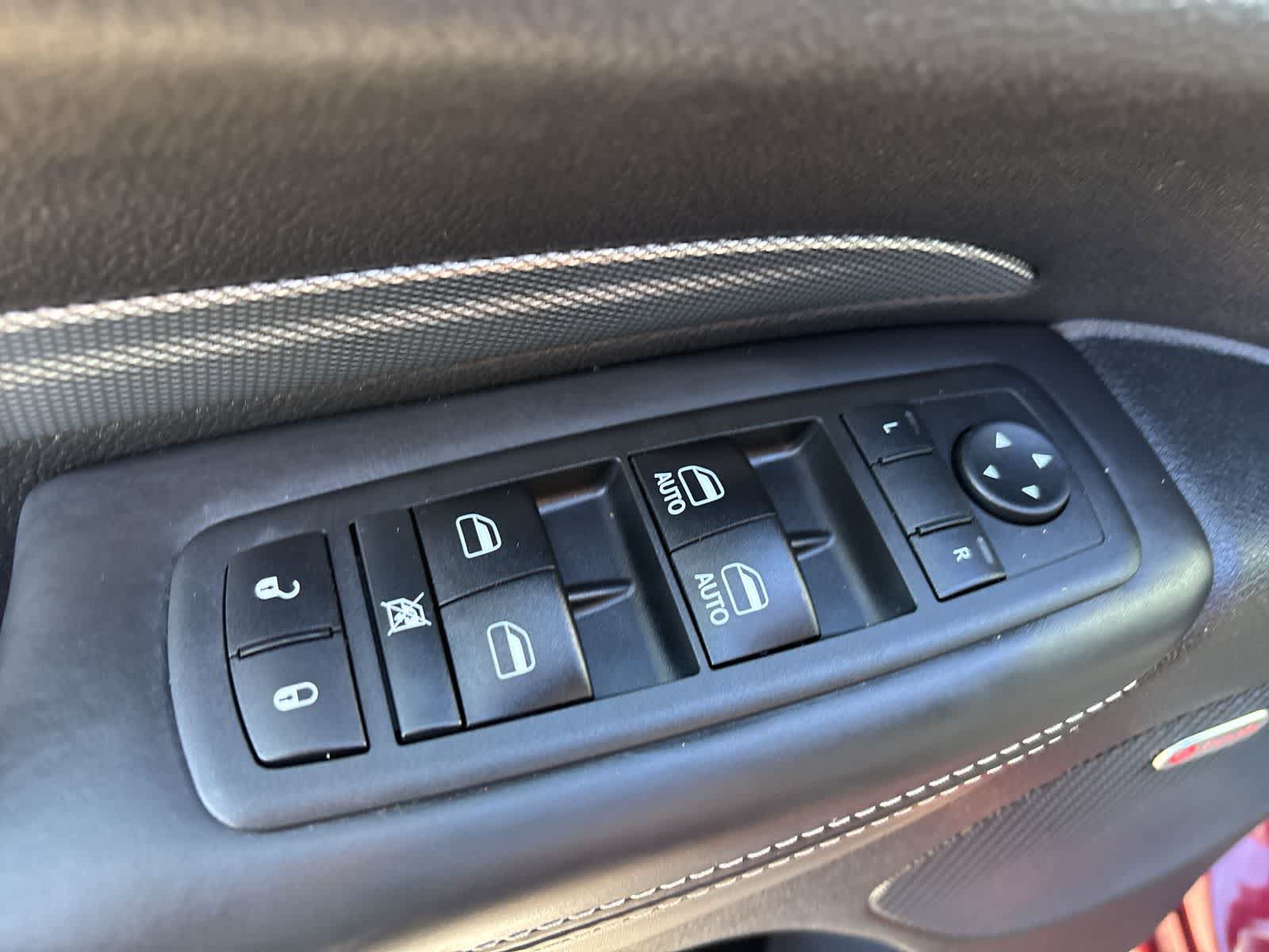 Certified 2018 Dodge Durango SRT w/ Technology Group AWD/4WD image 9