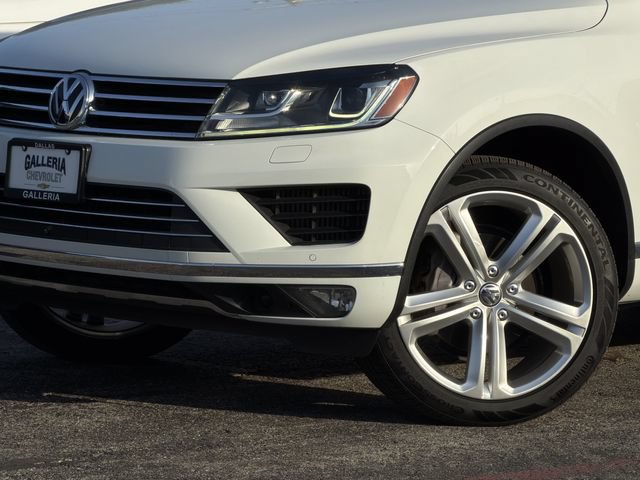 Used 2016 Volkswagen Touareg Executive AWD/4WD image 10