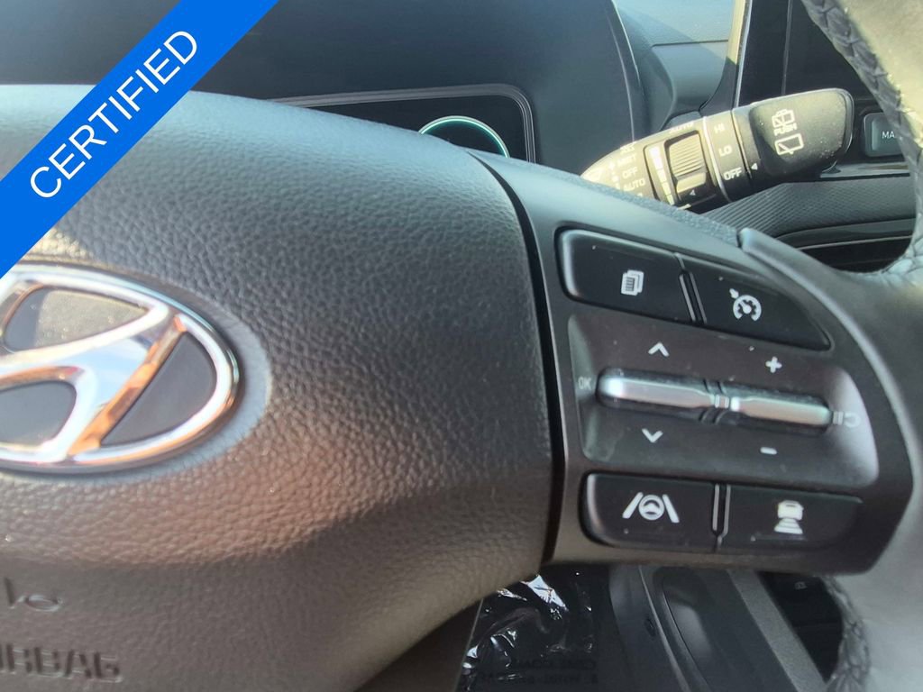 Used 2023 Hyundai Kona Limited image 16