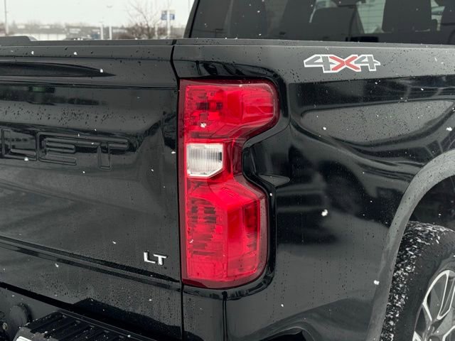 Used 2023 Chevrolet Silverado 1500 LT image 7
