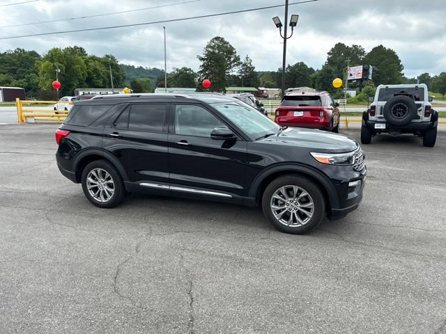 Used 2023 Ford Explorer Limited w/ Equipment Group 301A AWD/4WD image 6