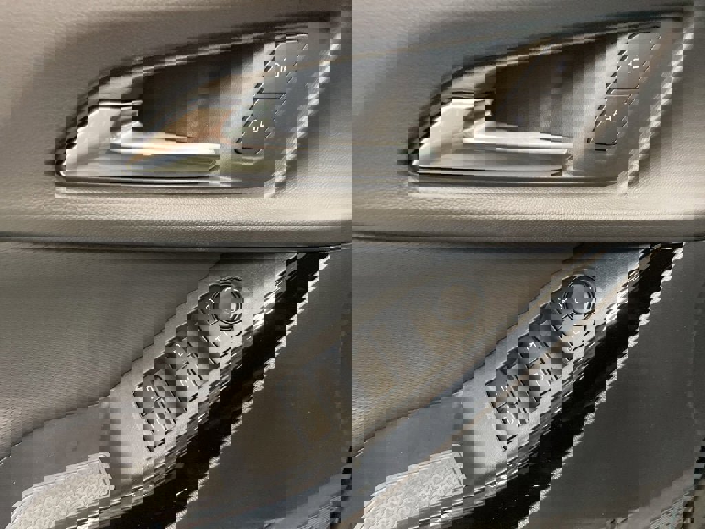 New 2026 Chevrolet Equinox LT w/ Convenience Package II image 14