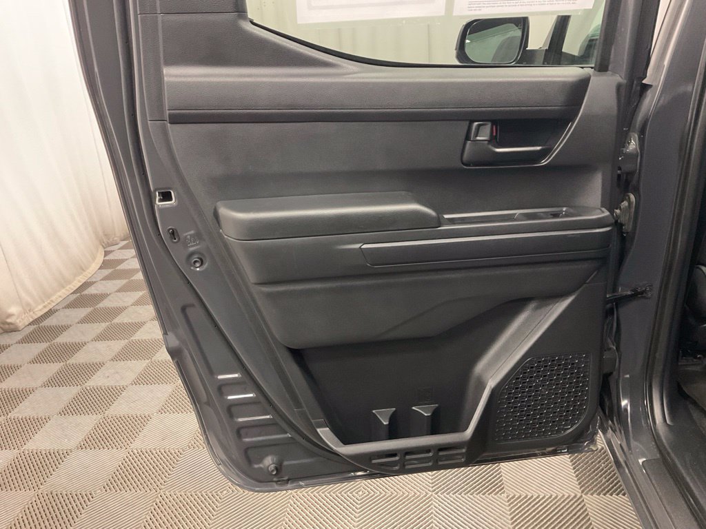 Used 2025 Toyota Tacoma SR5 AWD/4WD image 27