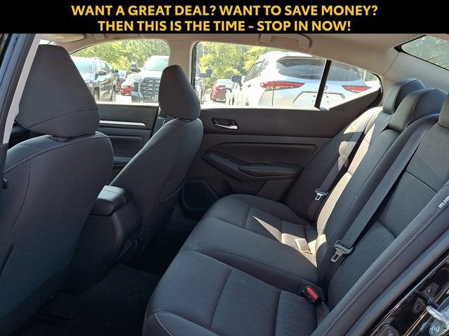 Used 2022 Nissan Altima 2.5 SV FWD image 9