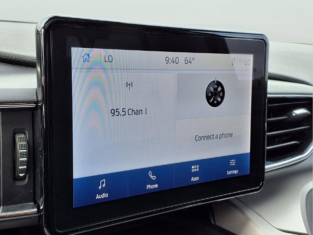 Used 2023 Ford Explorer XLT w/ Equipment Group 202A AWD/4WD image 35