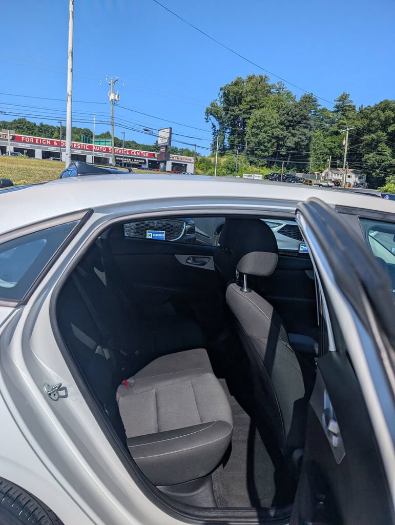 Used 2023 Kia Forte LXS FWD image 19