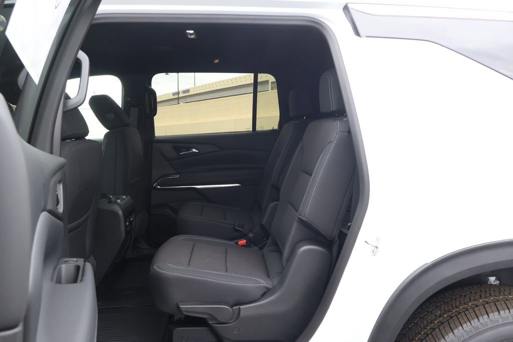 New 2026 Chevrolet Traverse LT w/ Driver Confidence Package FWD image 36