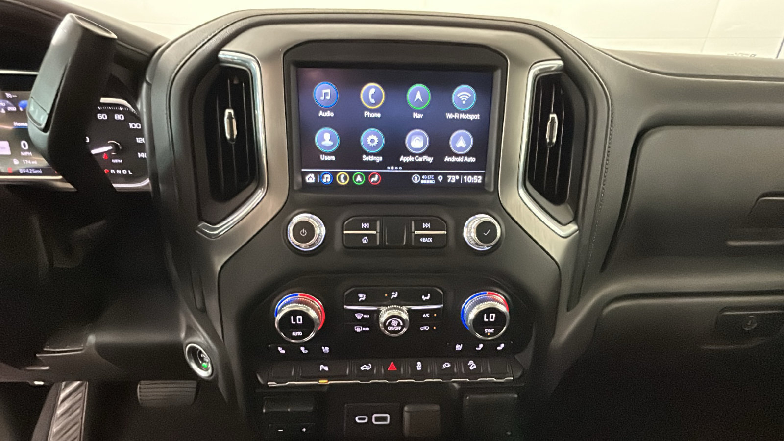 Used 2021 GMC Sierra 1500 Denali AWD/4WD image 28