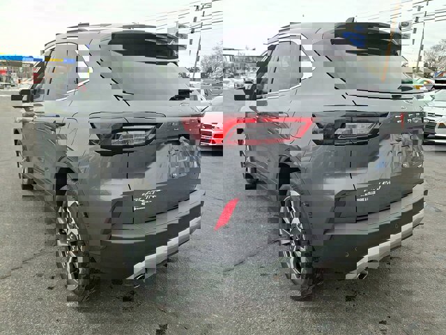 Certified 2024 Ford Escape Platinum image 5