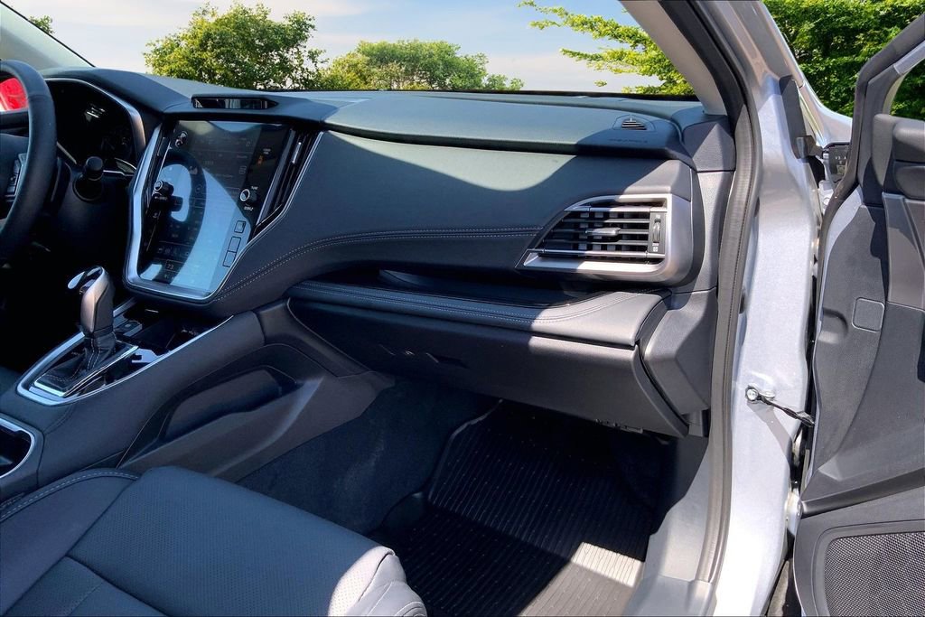 Certified 2025 Subaru Outback Limited image 25