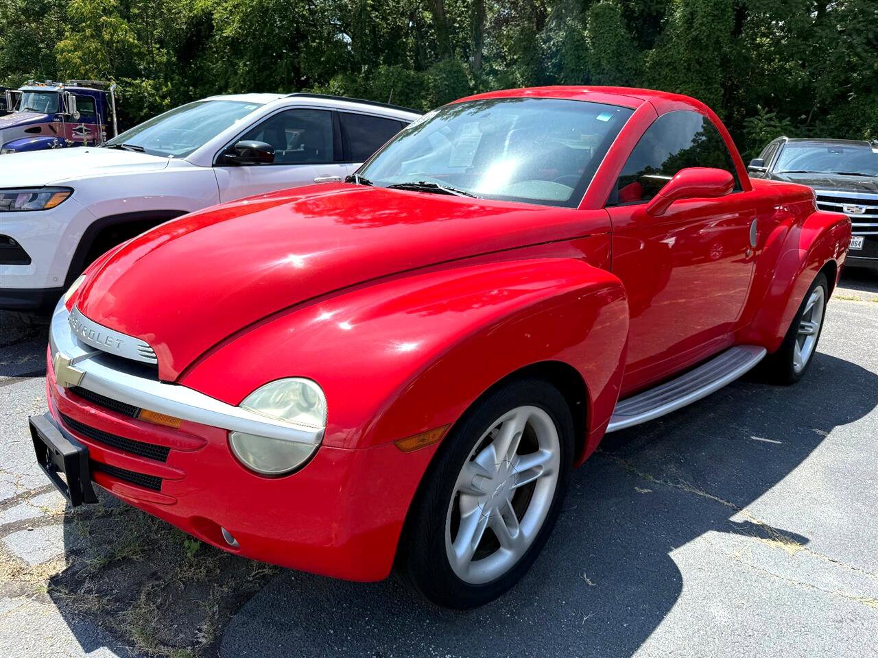 Used 2005 Chevrolet SSR w/ Preferred Equipment Group image 3