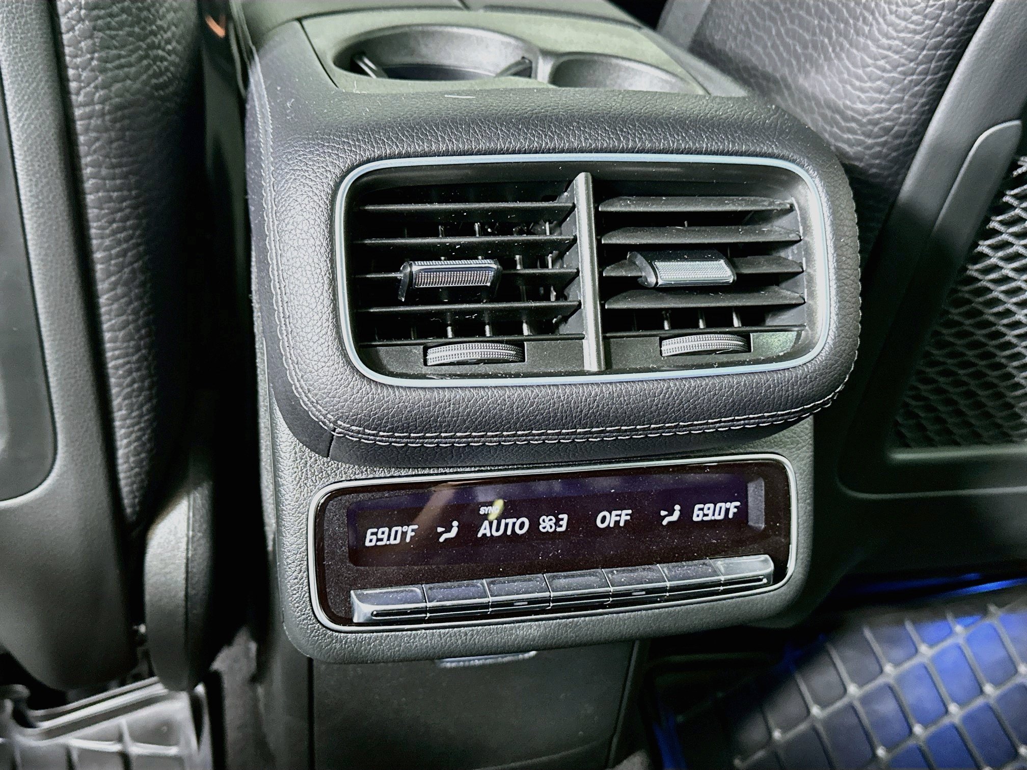 Used 2025 Mercedes-Benz GLS 580 4MATIC image 26