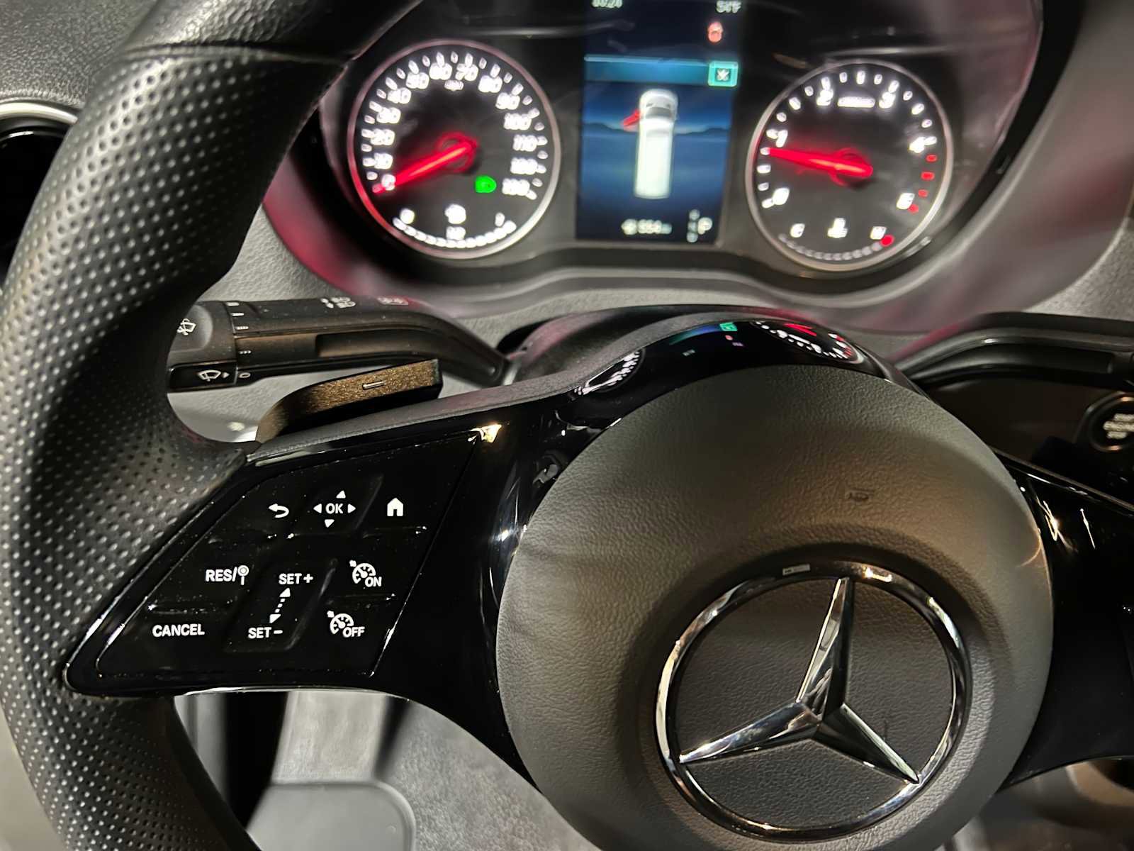 Used 2025 Mercedes-Benz Sprinter 2500 image 25