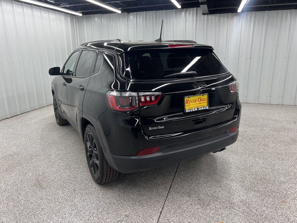 Used 2022 Jeep Compass Altitude image 4