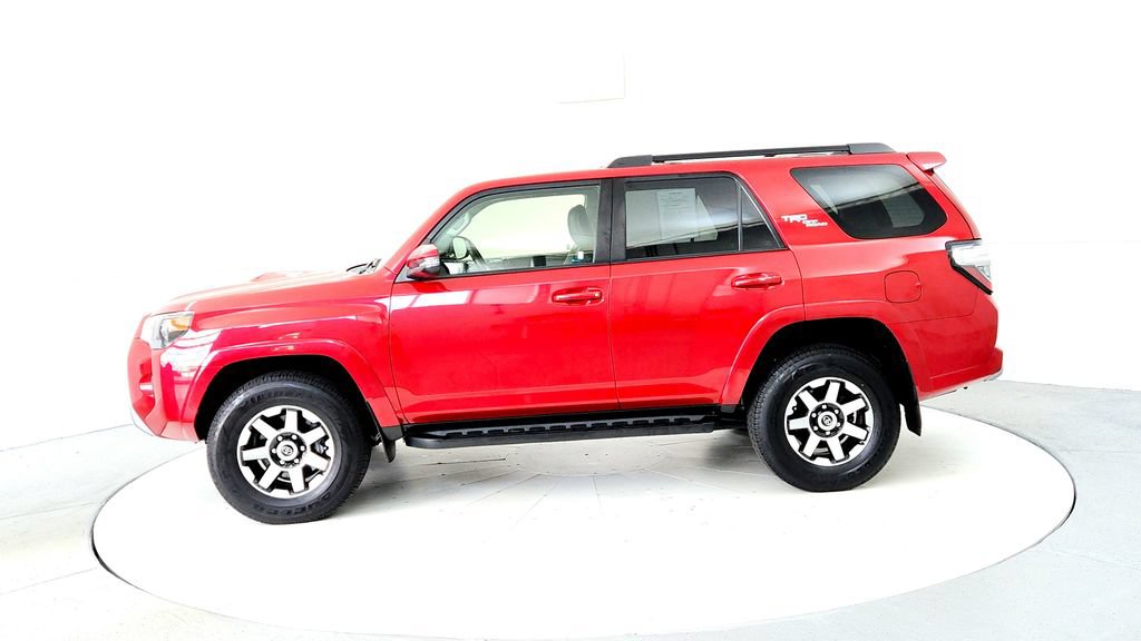 Certified 2024 Toyota 4Runner TRD Off-Road Premium w/ Moonroof Package AWD/4WD image 3