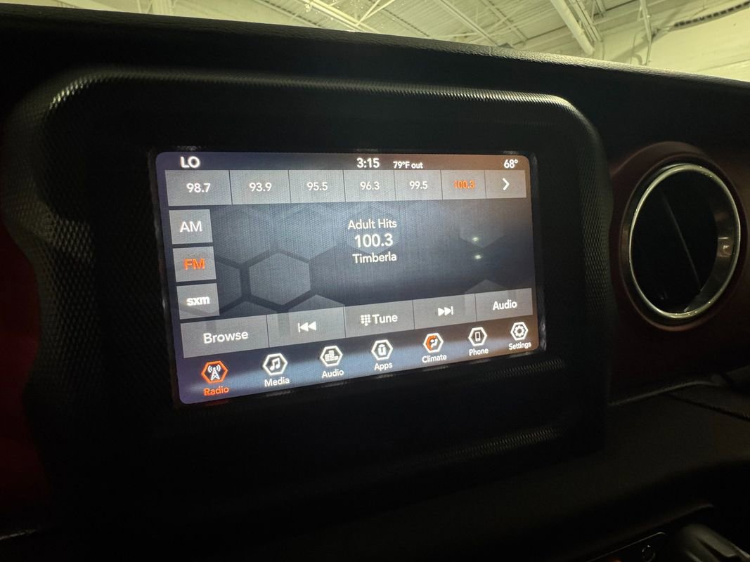 Used 2018 Jeep Wrangler Unlimited Rubicon w/ LED Lighting Group image 17