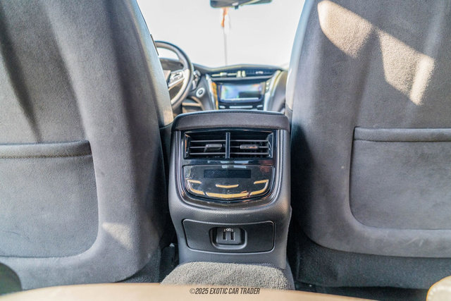 Used 2018 Cadillac CTS V w/ Luxury Package image 46