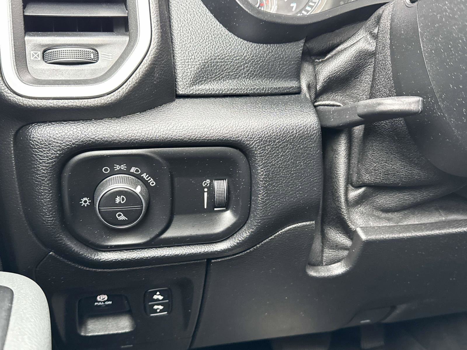 Used 2020 RAM 1500 Big Horn image 11