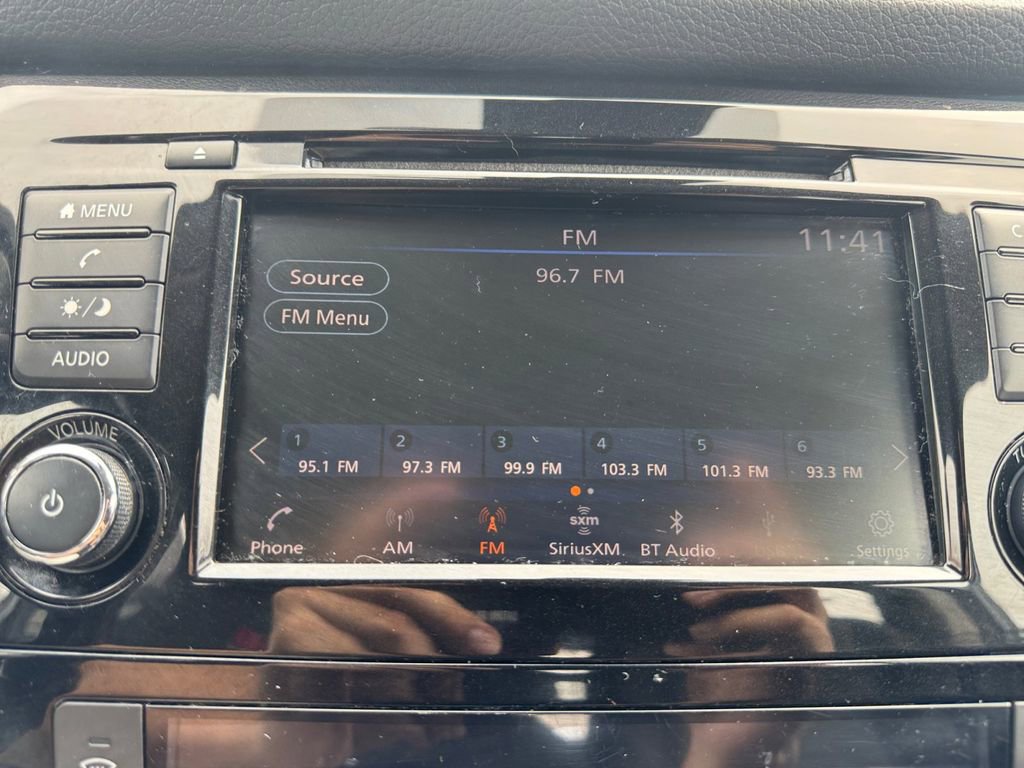 Used 2020 Nissan Rogue Sport SV w/ All-Weather Package image 11