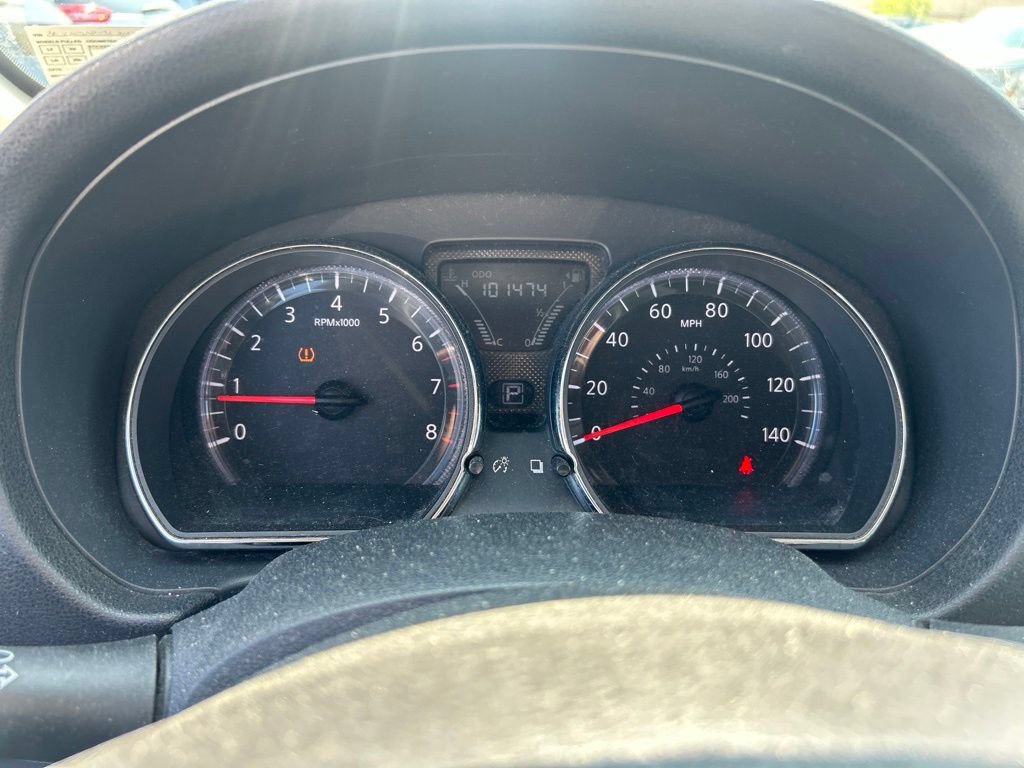 Used 2018 Nissan Versa SV FWD image 14