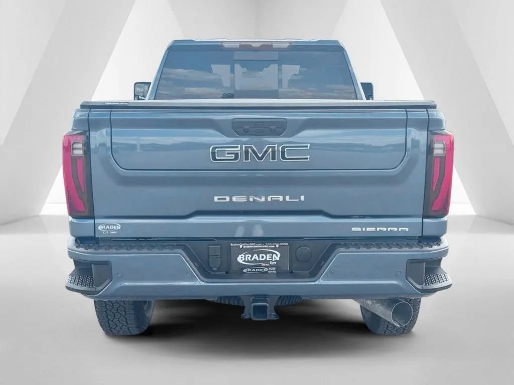 New 2026 GMC Sierra 3500 Denali w/ LPO, Black Badging Package AWD/4WD image 6