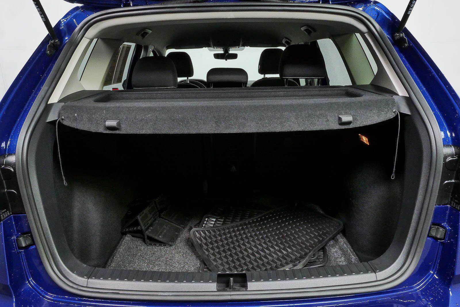 Certified 2023 Volkswagen Taos S FWD image 24